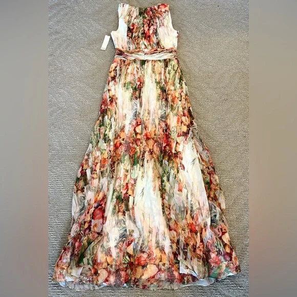 Badgley Mischka Floral Gown - Picture 3 of 10
